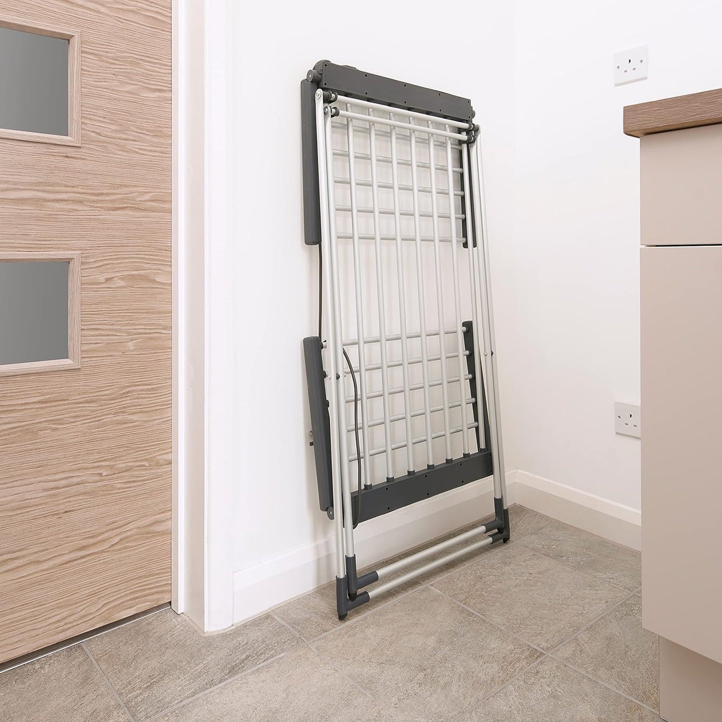 HEATED WINGED AIRER