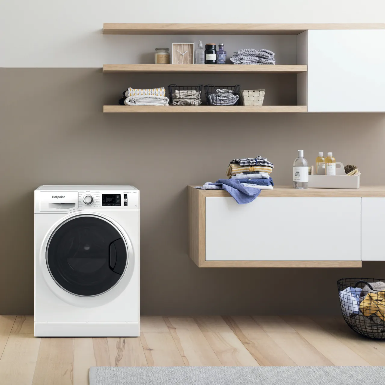 Hotpoint ActiveCare 10kg Washing Machine with 1400 rpm