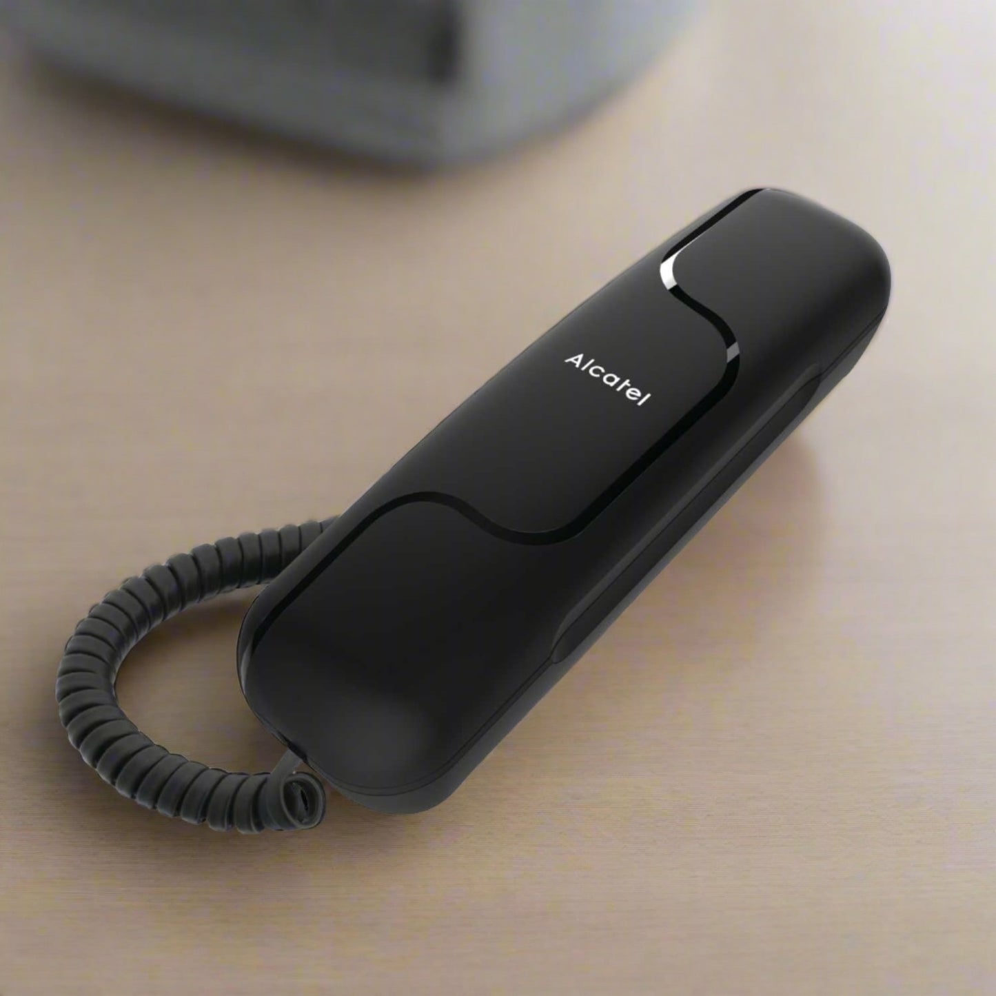 T06 COMPACT CORDED PHONE BLACK