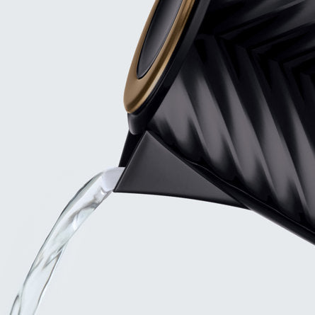 1.7L GROOVE KETTLE BLACK WITH BRUSHED GOLD