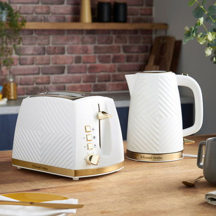 1.7L GROOVE KETTLE WHITE WITH BRUSHED GOLD