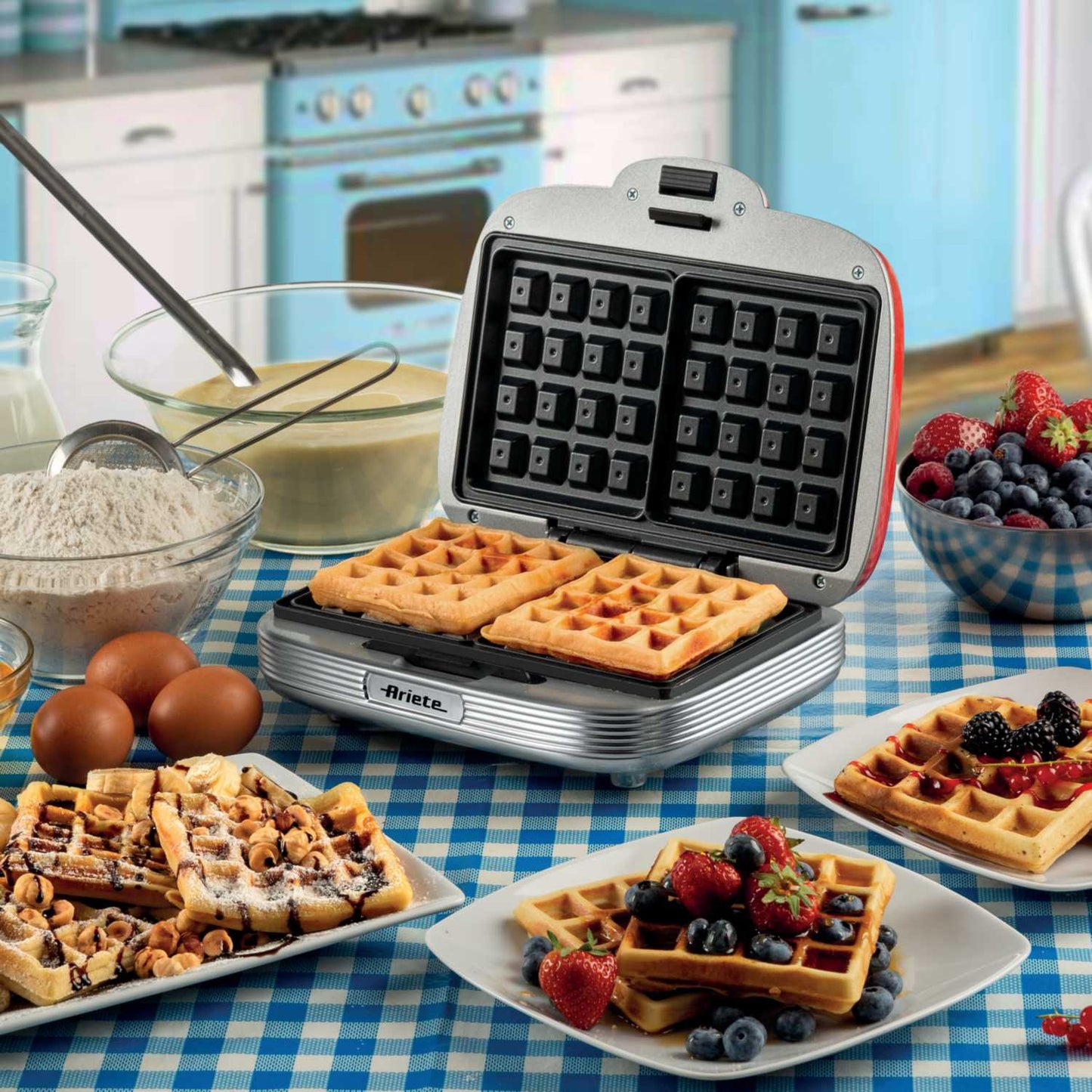 RETRO WAFFLE MAKER RED